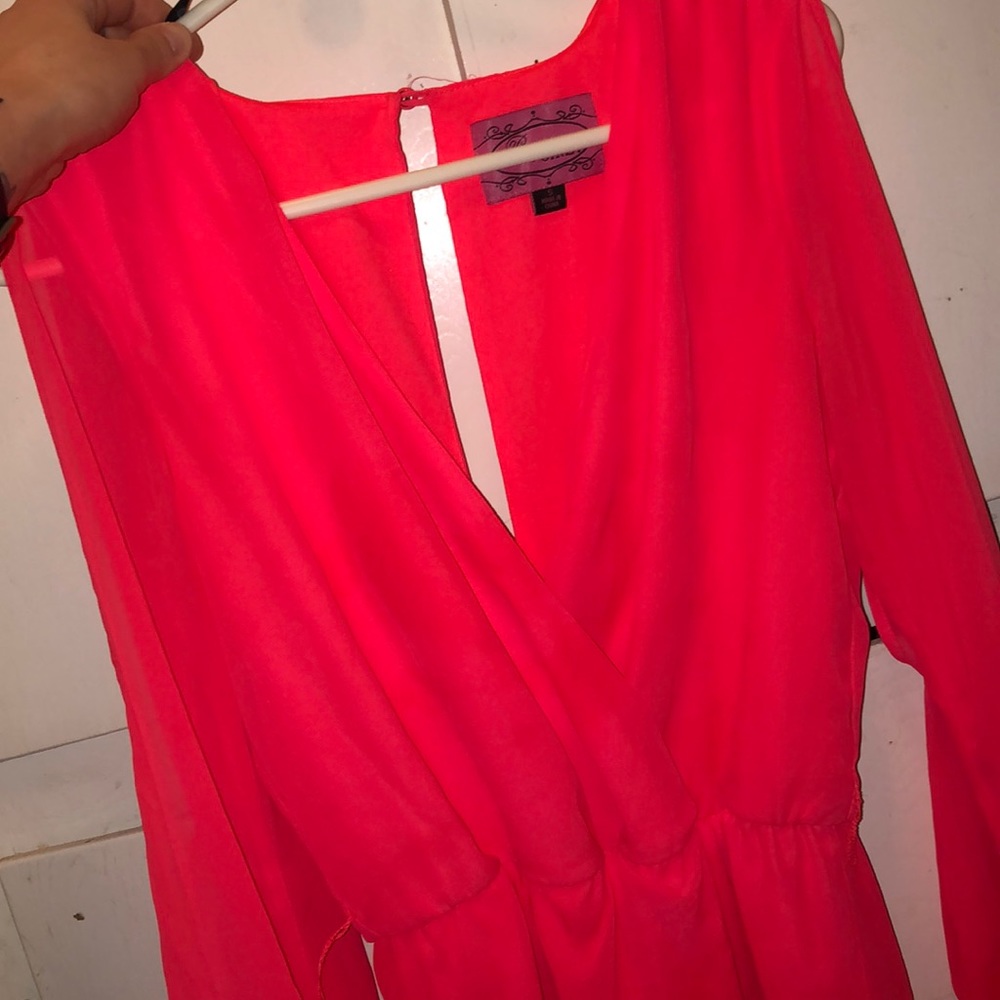 Beautiful coral romper pics dont do it justice!!